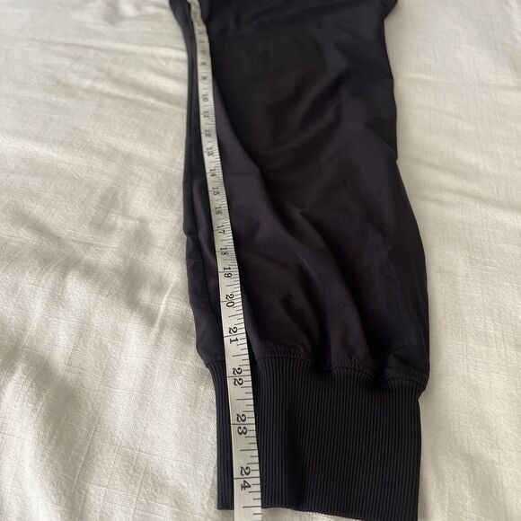 Nike Women Dri-fit Joggers Black Sz Medium Swoosh Logo Pockets - Picture 12 of 13